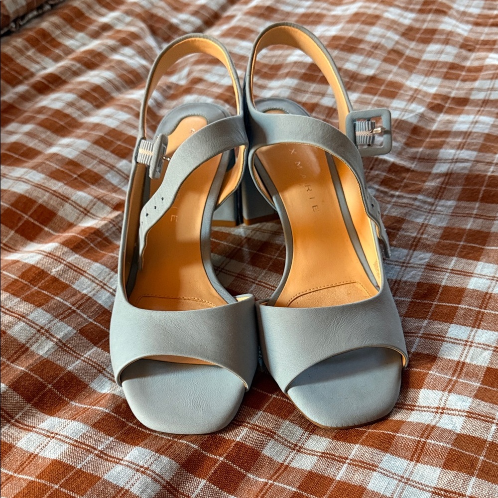 NEW-Alex Marie Elizabeth True Blue Heels Sandals size 7.5